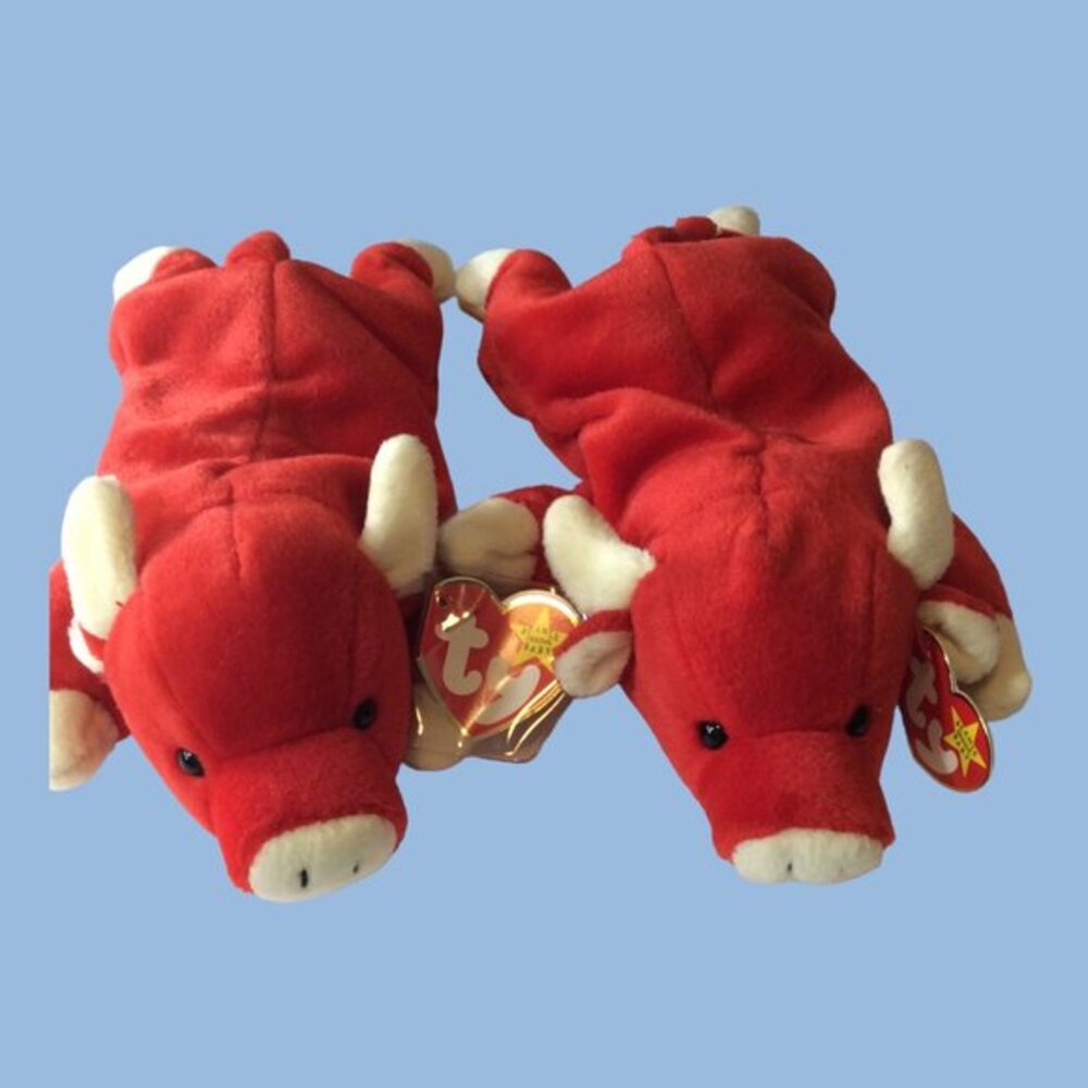 BULLS!!  Snort x 2  Ty Beanie Baby VINTAGE RETIRED NWT
